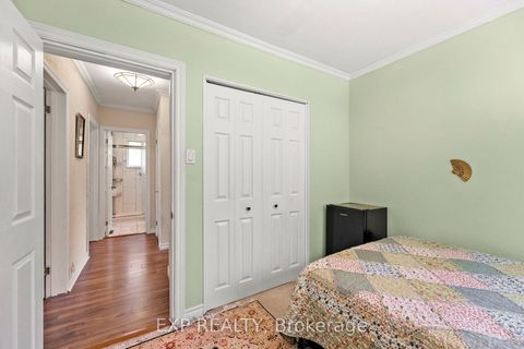 Photo 18 at 31 Patrick Drive, Aurora Highlands, Aurora