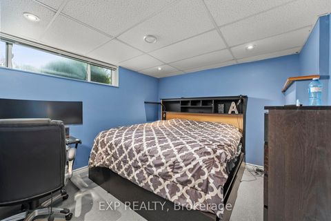 Photo 22 at 31 Patrick Drive, Aurora Highlands, Aurora