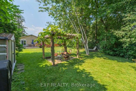 Photo 32 at 31 Patrick Drive, Aurora Highlands, Aurora