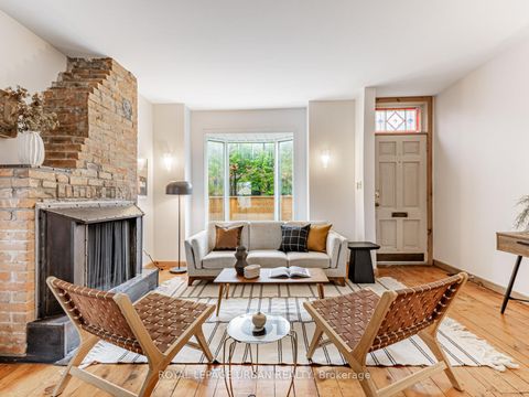 Photo 3 at 105 Sussex Avenue, University, Toronto
