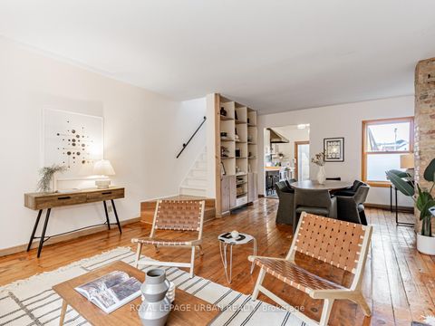 Photo 4 at 105 Sussex Avenue, University, Toronto