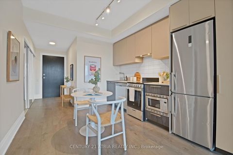 Photo 4 at 613 - 20 Brin Drive, Humber Valley, Toronto