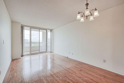 Photo 12 at 510 - 19 Northern Heights Drive, Langstaff, Richmond Hill