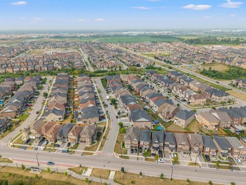 Photo 40 at 14 Beaconsfield Drive, Kleinburg, Vaughan