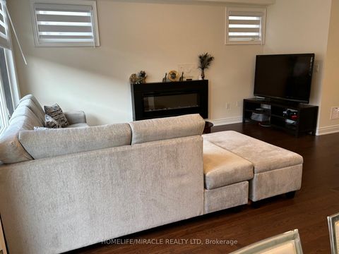 Photo 3 at 8 Bennington Road, Summerhill Estates, Newmarket