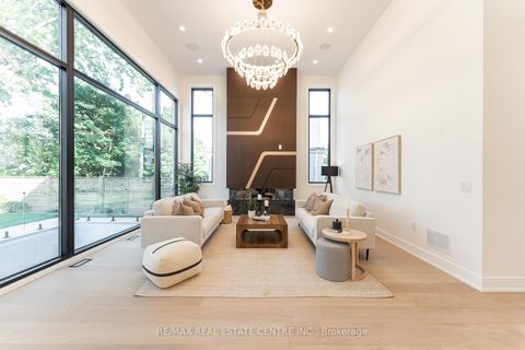 Photo 9 at 462 Southland Crescent, WO West, Oakville