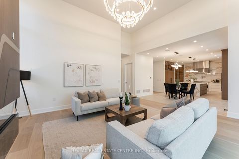 Photo 12 at 462 Southland Crescent, WO West, Oakville