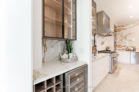 Photo 19 at 462 Southland Crescent, WO West, Oakville