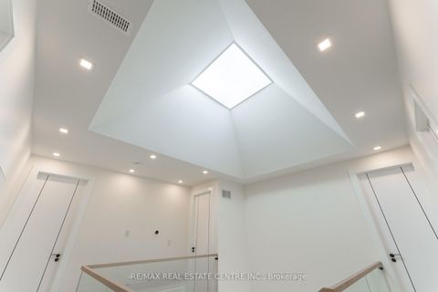 Photo 24 at 462 Southland Crescent, WO West, Oakville