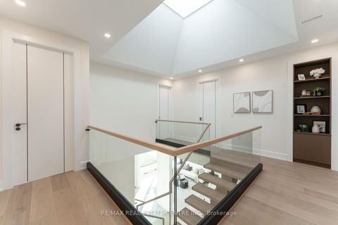 Photo 25 at 462 Southland Crescent, WO West, Oakville