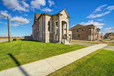 Photo 1 at 18 Shadyridge Street, King City, King