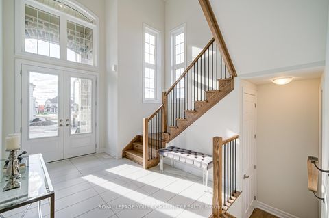 Photo 4 at 18 Shadyridge Street, King City, King