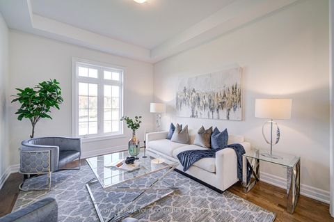 Photo 11 at 18 Shadyridge Street, King City, King