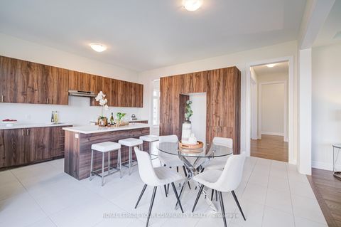 Photo 18 at 18 Shadyridge Street, King City, King