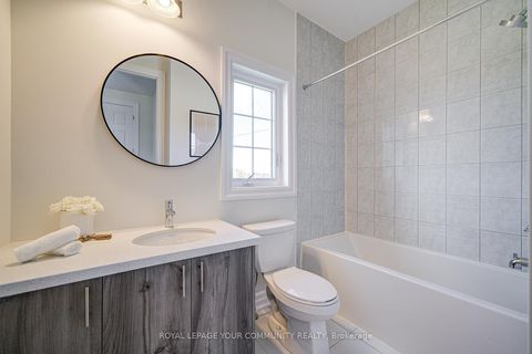 Photo 34 at 18 Shadyridge Street, King City, King