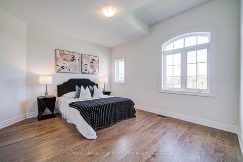 Photo 36 at 18 Shadyridge Street, King City, King