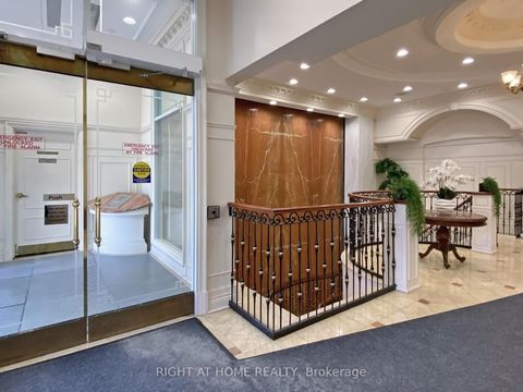 Photo 5 at 1509 - 880 Grandview Way, Willowdale East, Toronto