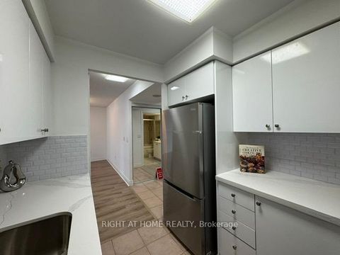 Photo 23 at 1509 - 880 Grandview Way, Willowdale East, Toronto