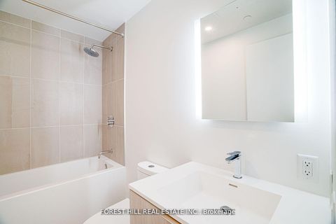 Photo 2 at 209 - 185 Alberta Avenue, Oakwood Village, Toronto
