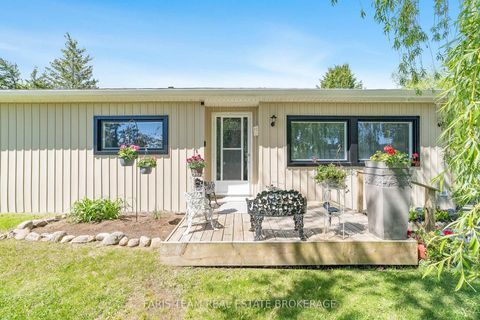 Photo 7 at 21 Hawthorne Drive, Rural Innisfil, Innisfil