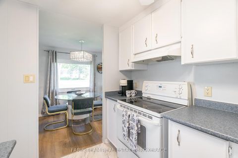 Photo 9 at 21 Hawthorne Drive, Rural Innisfil, Innisfil