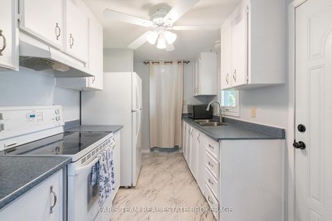 Photo 10 at 21 Hawthorne Drive, Rural Innisfil, Innisfil