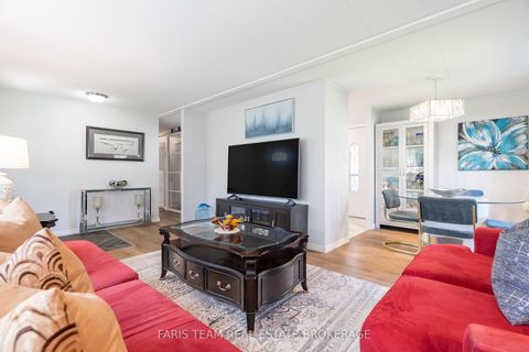 Photo 18 at 21 Hawthorne Drive, Rural Innisfil, Innisfil