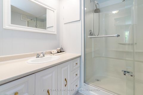 Photo 23 at 21 Hawthorne Drive, Rural Innisfil, Innisfil