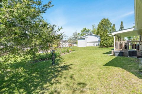 Photo 31 at 21 Hawthorne Drive, Rural Innisfil, Innisfil