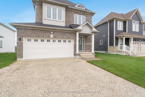 Photo 3 at 276 Springfield Crescent, Stayner, Clearview