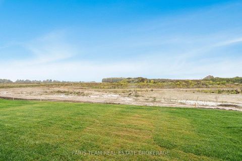 Photo 29 at 276 Springfield Crescent, Stayner, Clearview