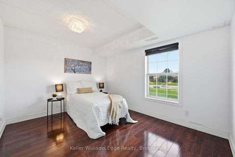 Photo 16 at 315 - 1480 Bishops Gate Gate, GA Glen Abbey, Oakville