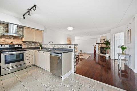 Photo 20 at 315 - 1480 Bishops Gate Gate, GA Glen Abbey, Oakville