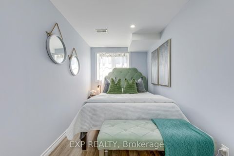 Photo 42 at 18 - 3129 Riverpath Common, GO Glenorchy, Oakville