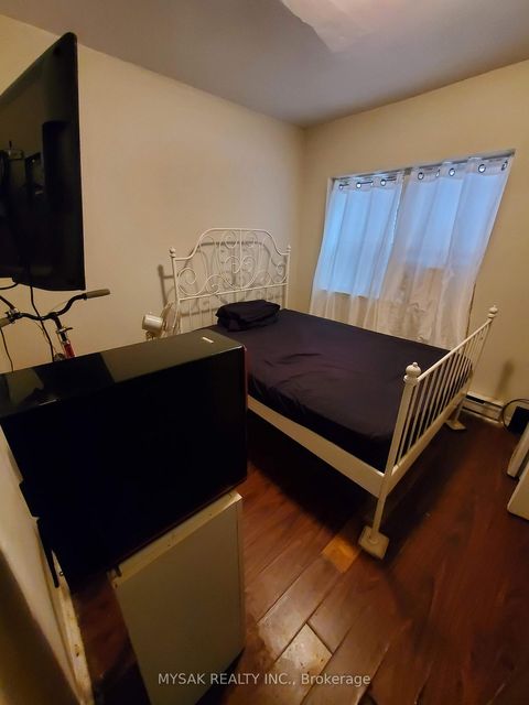 Photo 6 at 50-52 Dundonald Street, Yonge Corridor, Toronto