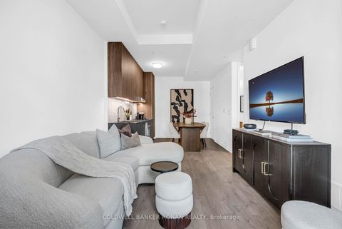 Photo 7 at F-102 - 5 Red Squirrel Lane, Rural Richmond Hill, Richmond Hill