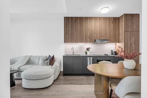 Photo 12 at F-102 - 5 Red Squirrel Lane, Rural Richmond Hill, Richmond Hill