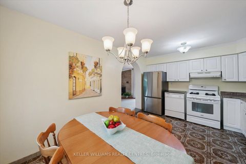 Photo 14 at 29 Seaton Drive, Aurora Highlands, Aurora