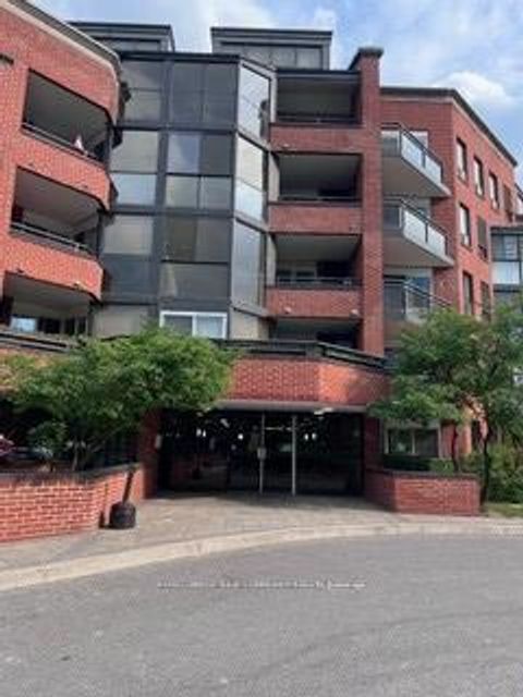 Photo 1 at 315 - 100 Arbors Lane, East Woodbridge, Vaughan