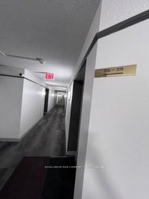 Photo 5 at 315 - 100 Arbors Lane, East Woodbridge, Vaughan