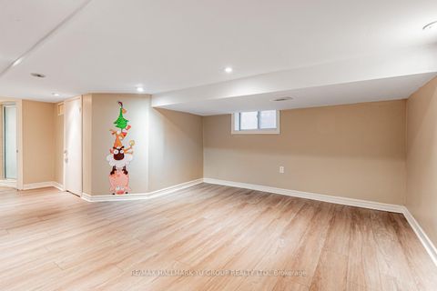 Photo 17 at 402 Milverton Boulevard, Danforth, Toronto