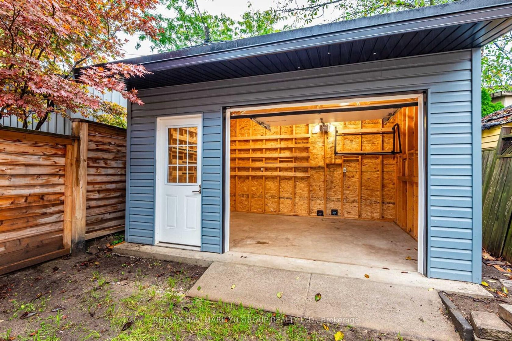 Photo 20 at 402 Milverton Boulevard, Danforth, Toronto Photo 20 at 402 Milverton Boulevard, Danforth, Toronto