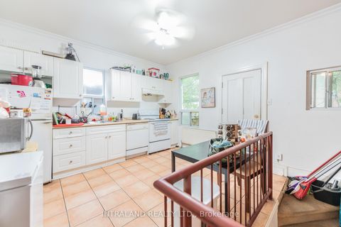 Photo 29 at 1005 Bathurst Street, Annex, Toronto