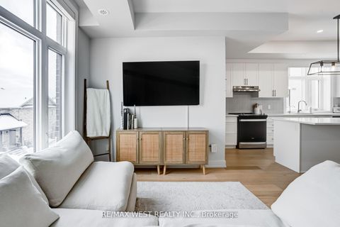 Photo 15 at 223 - 9570 Islington Avenue, Sonoma Heights, Vaughan