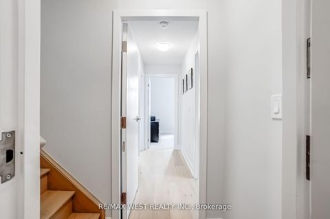 Photo 21 at 223 - 9570 Islington Avenue, Sonoma Heights, Vaughan