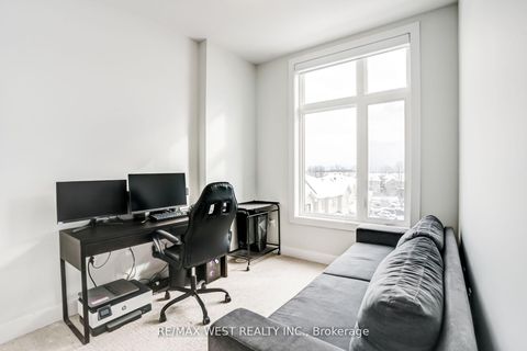 Photo 25 at 223 - 9570 Islington Avenue, Sonoma Heights, Vaughan