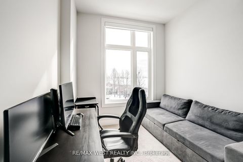 Photo 26 at 223 - 9570 Islington Avenue, Sonoma Heights, Vaughan