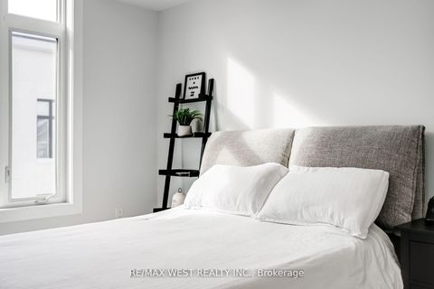 Photo 29 at 223 - 9570 Islington Avenue, Sonoma Heights, Vaughan