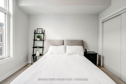 Photo 30 at 223 - 9570 Islington Avenue, Sonoma Heights, Vaughan