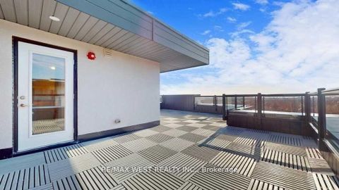 Photo 36 at 223 - 9570 Islington Avenue, Sonoma Heights, Vaughan